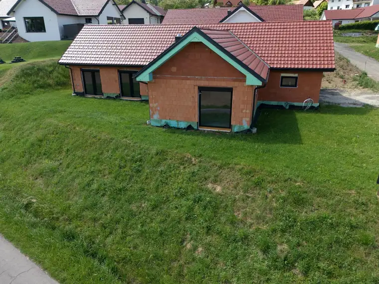 Privatverkauf! Belagsfertiger Bungalow Gleichenberg/Nähe