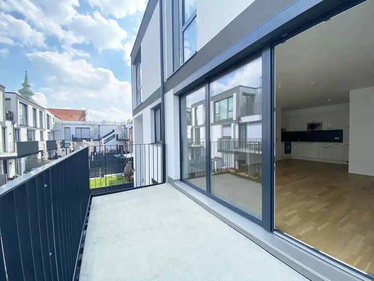 3-Zimmer-Wohnung mit Topausstattung Richtung ruhigen Innenhof | ab sofort bezugsfertig | Top 2/5 | LEO 19