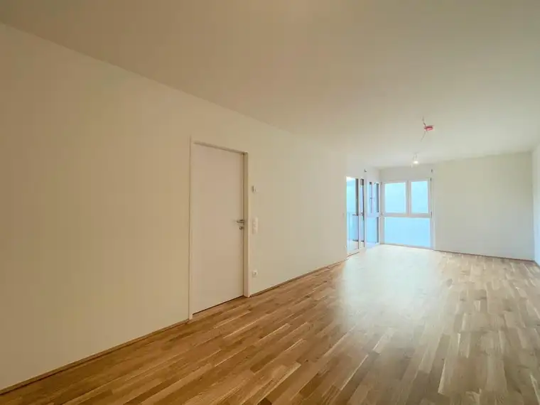 Modern und Zeitlos Wohnen in der Leberstraße | helle 2 Zimmer Wohnung mit Loggia | Top 37