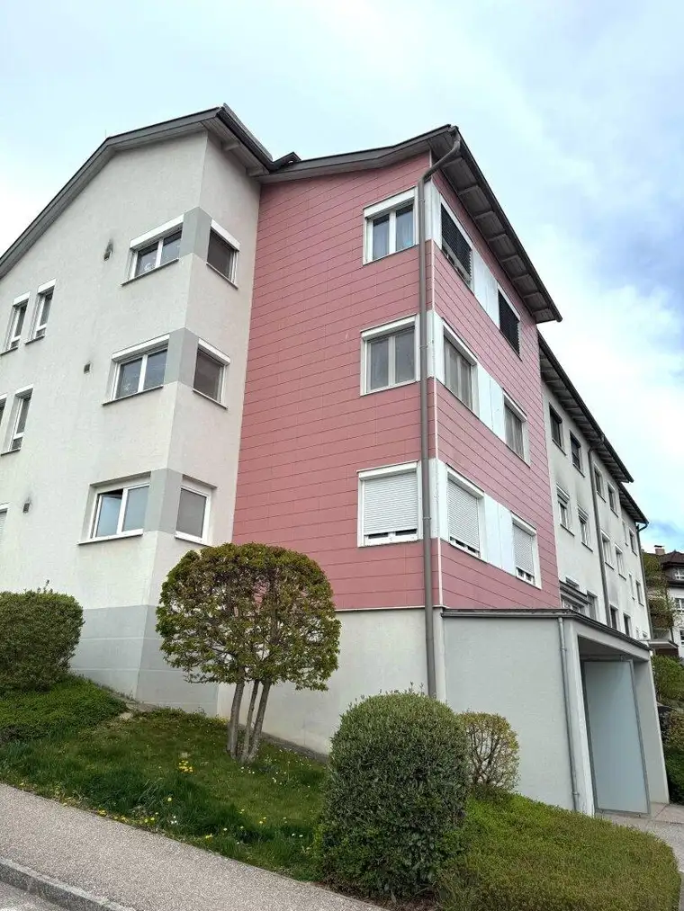 Traumhaftes Apartment in Thalheim am FORSTBERG - 82m² mit Balkon, Garage &amp; modernem Flair!