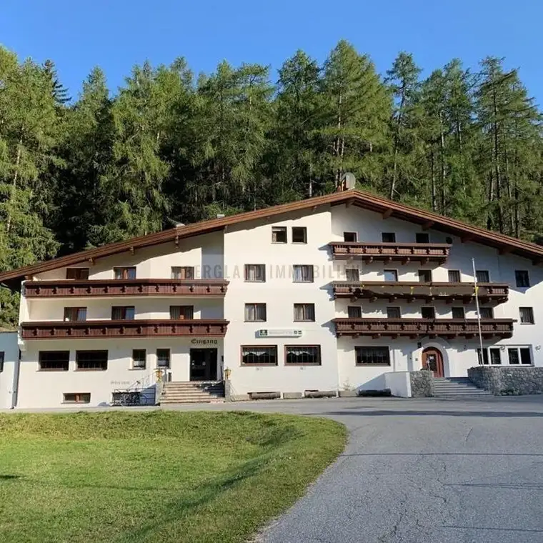 Gelegenheit: Sanierungsbedürftiges Hotel in Nauders zu verkaufen.