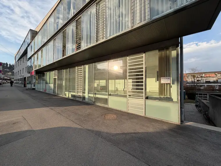 Attraktive Geschäftsräumlichkeiten in Innsbruck