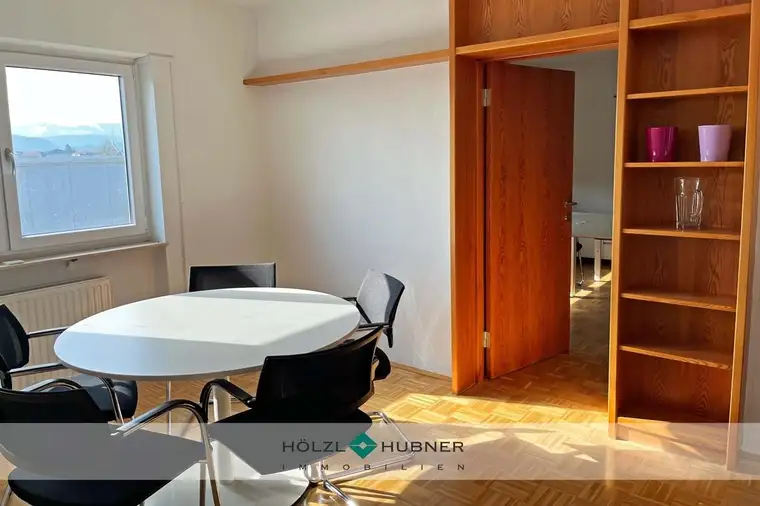 Praktische Bürofläche in gepflegtem Gewerbestandort
