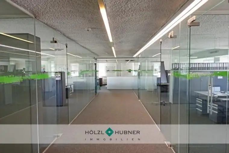 moderne und großzügige Bürofläche