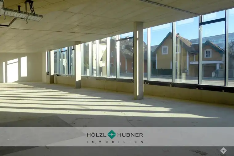 Großzügig und modern im Nahversorgerzentrum Itzling