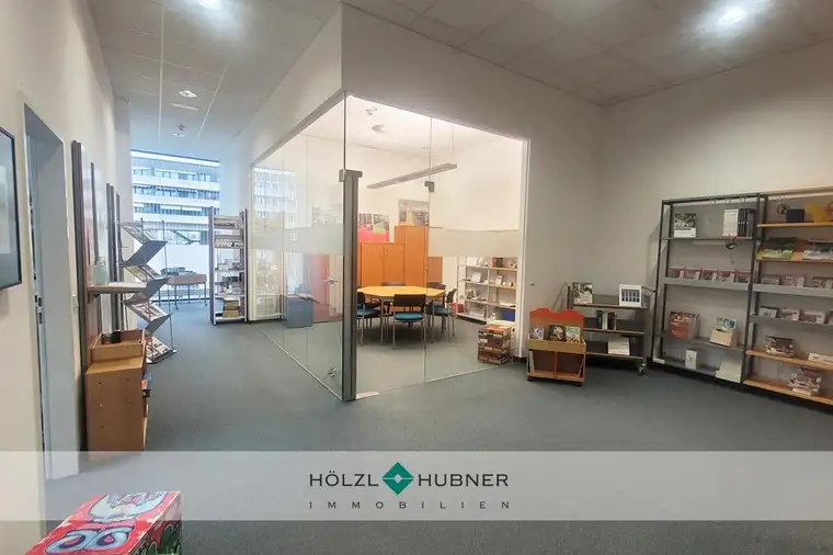 Helle Büroflächen mit guter Anbindung