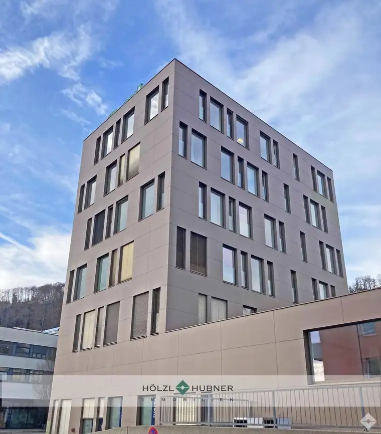 Praktisches Büro in zentraler Lage zu vermieten