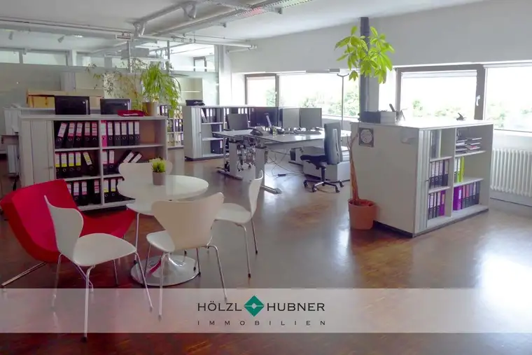 Stylische Büro- und Ausstellungsflächen