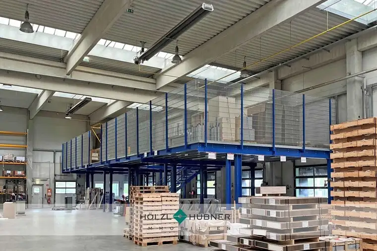 Hallenflächen mit Büros in Puch zu vermieten