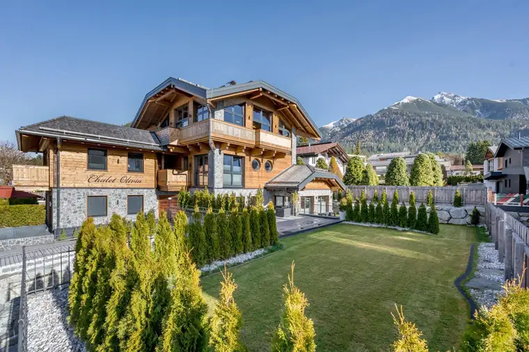 Luxus pur: Traumhafte Villa im Chaletstil in Seefeld in Tirol