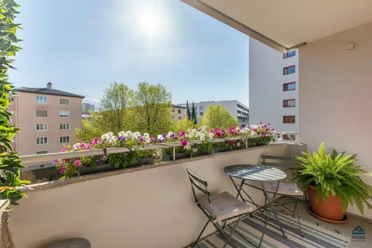 "SUNSHINE": 3-Zimmer-Wohnung mit Balkon und Tiefgarage, Nähe Salzach/ PMU