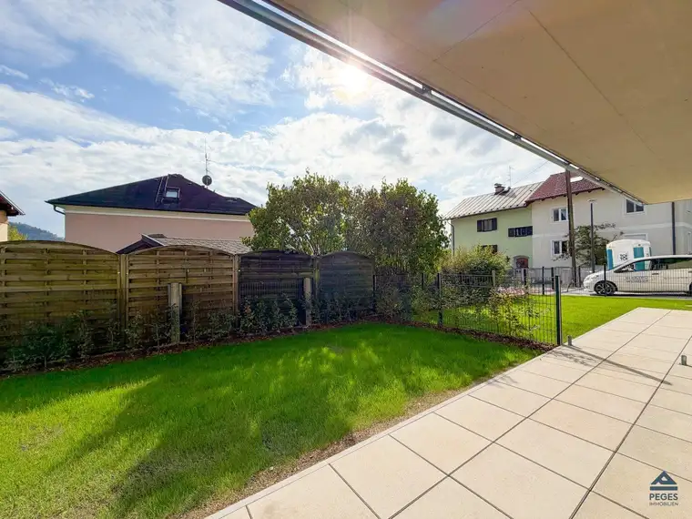 MODERN WOHNEN IM NEUBAU: 3½-Zimmer-Wohnung mit Terrasse &amp; Garten
