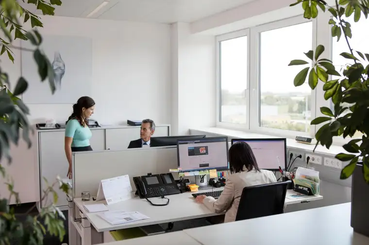Ihr Firmenstandort (Büro &amp; Lager) bei Mödling, provisionsfrei im WALTER BUSINESS-PARK (229 m² Büro + 149 m² Kleinlager)
