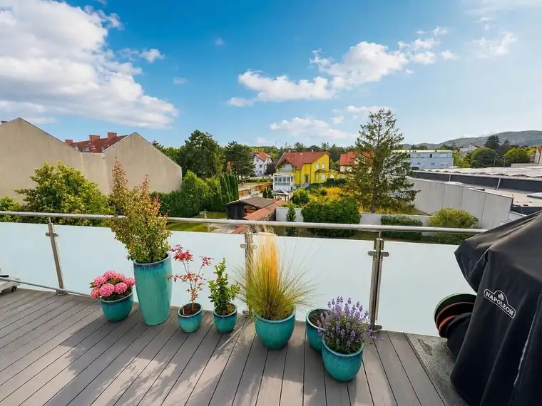 Sonnenuntergang inklusive: 3-Zimmer-Wohnung mit Terrasse &amp; 2 Stellplätzen in Brunn am Gebirge!