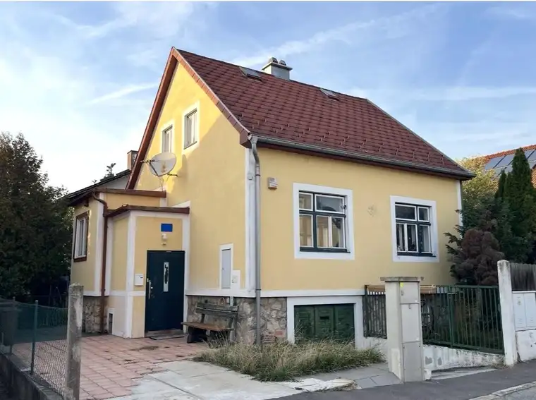Nettes, kleines Einfamilienhaus auf schönem Grundstück in guter Lage, Nähe Wien-Siebenhirten
