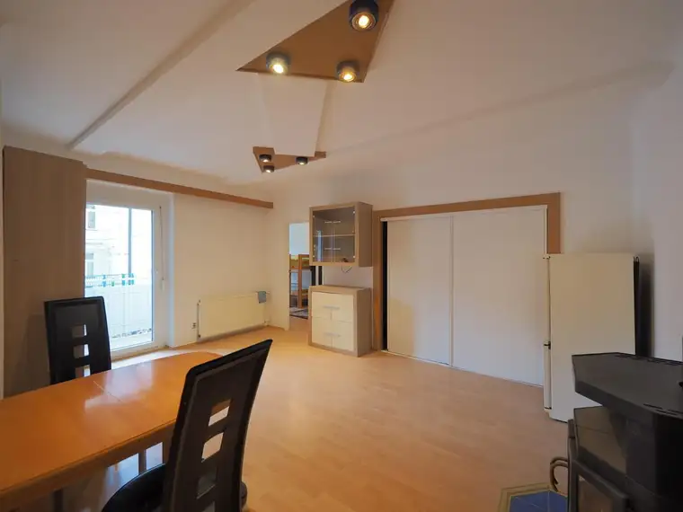 Preis gesenkt! 3,5-Zimmer-Wohnung mit guter Infrastruktur in Wr. Neudorf!