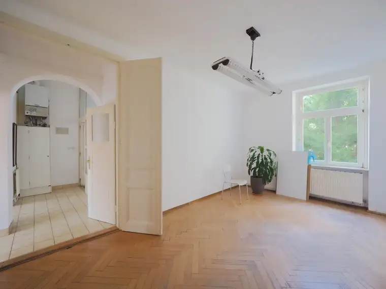 Kompakt. Hell. Gut erreichbar. - Büro in Brunn am Gebirge zu vermieten!
