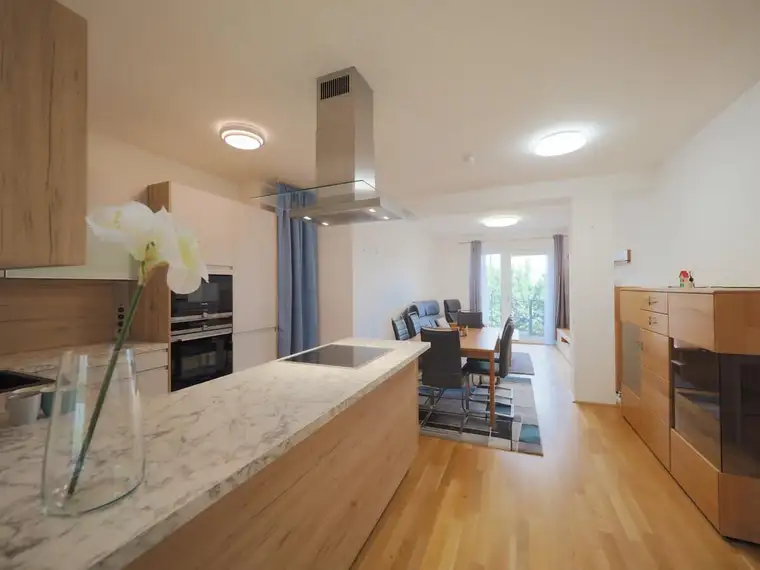 Moderne Gartenwohnung mit zwei Terrassen &amp; Tiefgaragenplatz in Brunn am Gebirge!