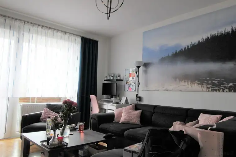 Geförderte, moderne 2-Zimmer-Wohnung in traumhafter Aussichtslage mit 16,26 m² Westloggia