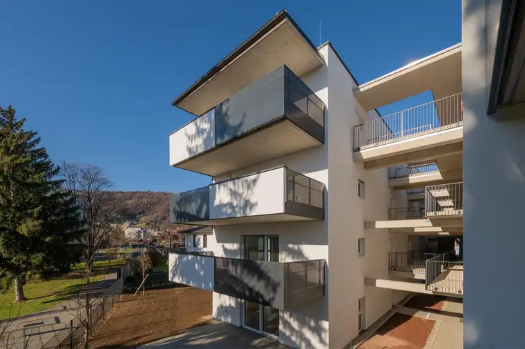 Süd-West Terrasse / Ruhig - hochwertig - bezugsfertig!