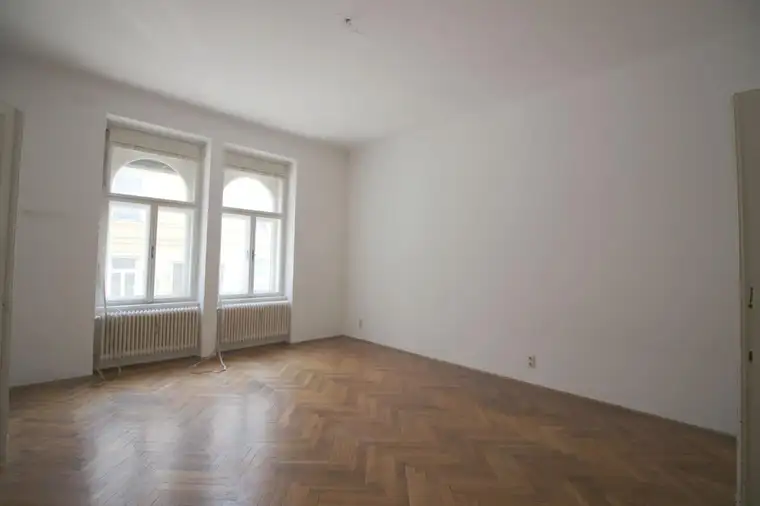 GROSSZÜGIGE BÜRO, ORDINATION ODER THERAPIEPRAXIS RÄUMLICHKEITEN IN ZENTRALER LAGE ZU MIETEN!