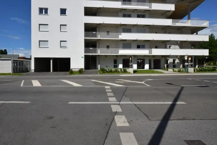 Tiefgaragenplatz Nähe Zentrum!