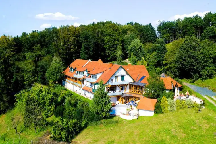 Bezauberndes 4-Sterne Boutique-Hotel Garni im malerischen steirischen Thermenland