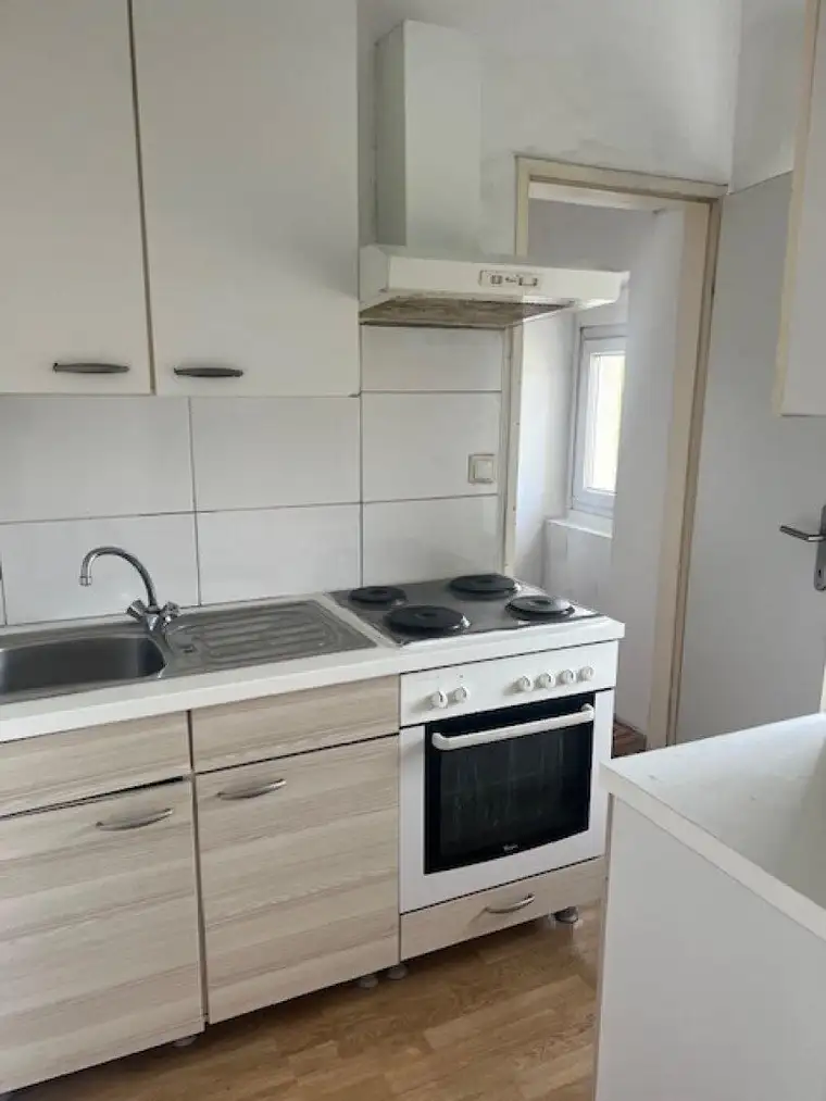 Attraktive 2-Zimmer-Wohnung – Günstig und Charmant !