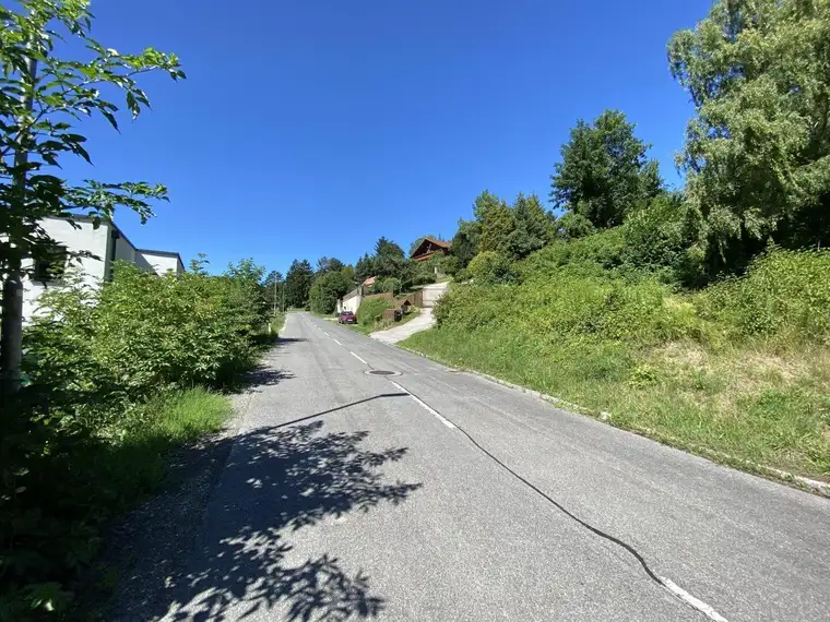 Baugrundstück in einer grünen, idyllischen Lage