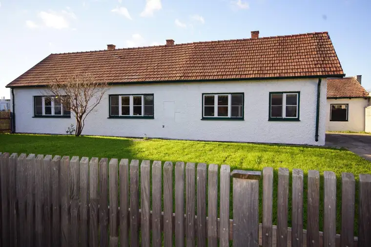 Ländlicher Charme in Tattendorf – Ihr „Bauernhaus“ mit Potenzial