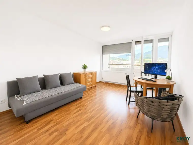 Gepfelgte Garconniere mit Loggia – zentrale Citylage- beste Infrastruktur
