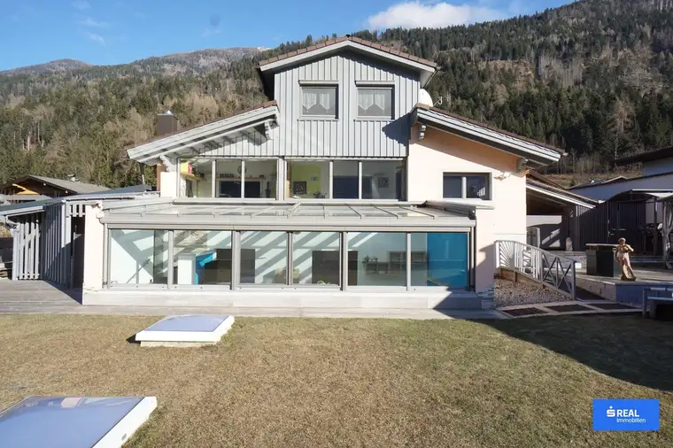 Zweifamilienhaus