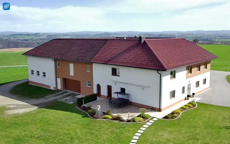 Traumhafter Bauernhof in St. Agatha - Perfekt für Land- und Forstwirtschaft, mit 250m² Wohnfläche und mit zwei Wohneinheiten - jetzt kaufen für 2.800.000,00 €!