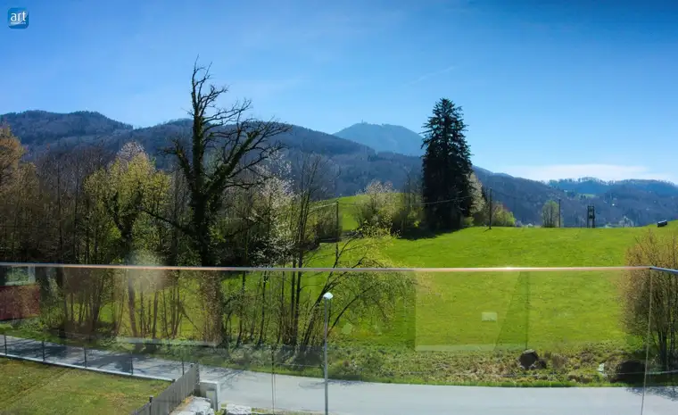 Neuwertige, sonnige 5 - Zimmer Wohnung mit Gaisbergblick in Hallwang zu verkaufen