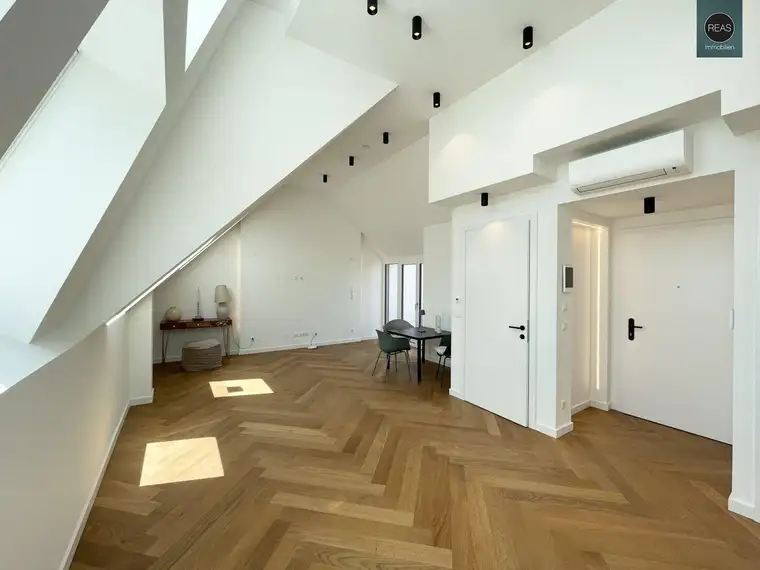 Klimatisiertes Smart - Home -Dachgeschoss - Apartment mit 2 Terrassen! Leben im trendigen Ottakring!