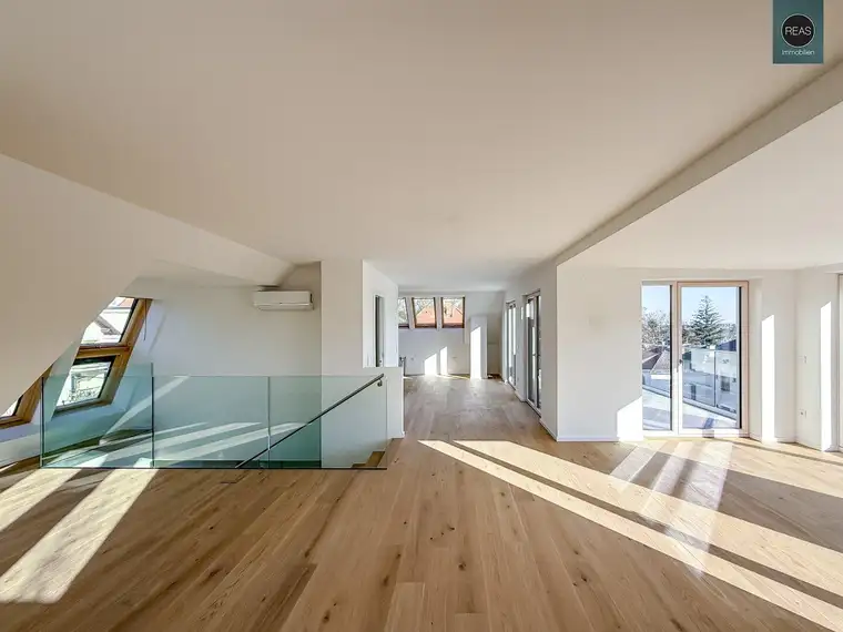 Erstbezug: Penthouse - Maisonette - Apartment mit 3 Freiflächen - Naturnahes Wohnen in Wien Hietzing – Exklusives Leben nahe dem Roten Berg!