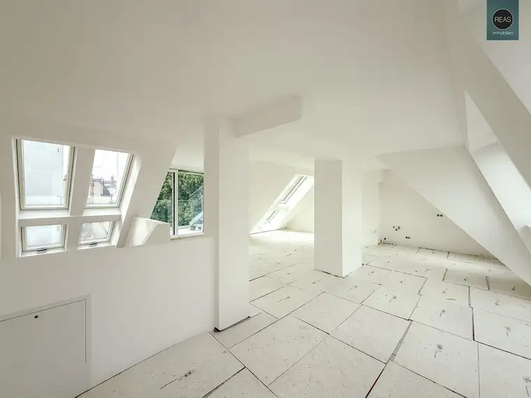 Erstbezug: Atemberaubendes Dachgeschoss - Maisonette - Apartment (klimatisiert) mit 3 Terrassen und hochwertiger Ausstattung im trendigen Ottakring!