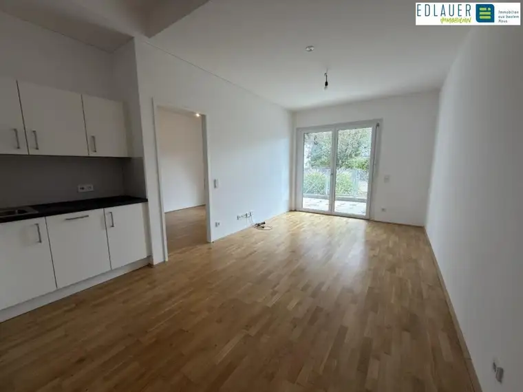 BESTE LAGE - Neubauwohnung mit großer TERRASSE 