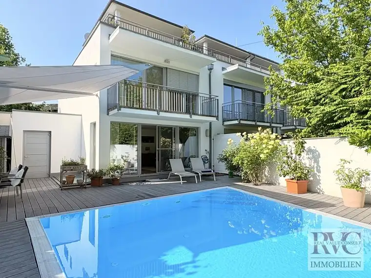 Villenhälfte mit Pool in Bestlage von Morzg