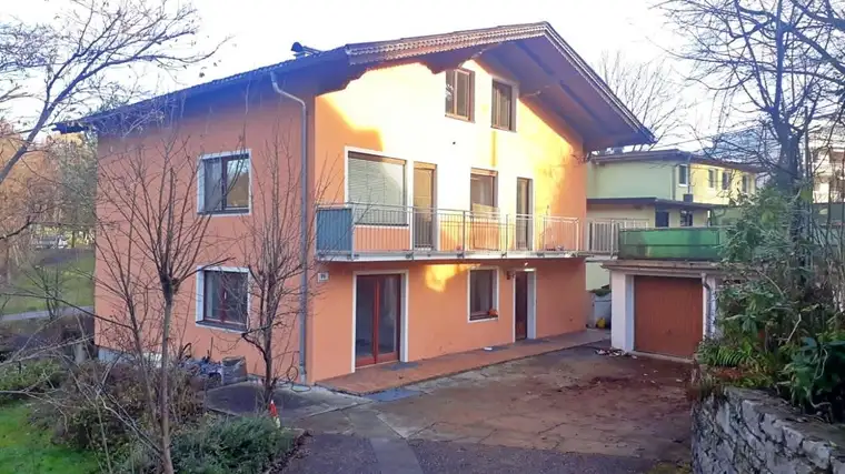 Grundstück mit gut vermietetem Altbestand &amp; Baubewilligung für 4 Einheiten (Um-/Zubau)