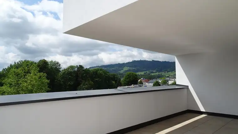 Traumhaft schöne Penthousewohnung mit großer Dachterrasse in Zentrumslage / Erstbezug!