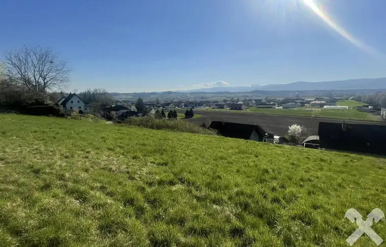 Traumlage in Dobl! Baulandjuwel mit toller Perspektive