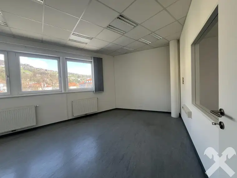 Attraktive Büroräumlichkeiten in bester Lage von Hartberg zu vermieten