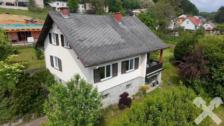 Einfamilienhaus mit viel Potenzial, großzügigem Grundstück und Nebengebäude am Rande von Gleisdorf