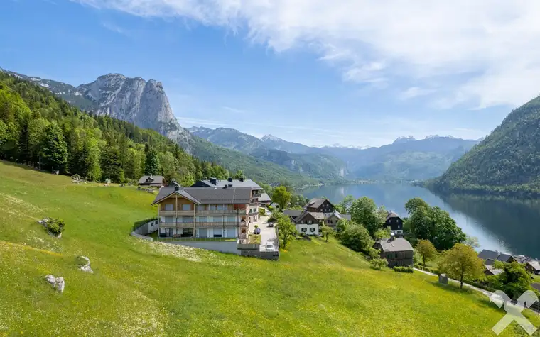 Luxus und Ruhe am GRUNDLSEE! Exklusives Appartement mit Seeblick!