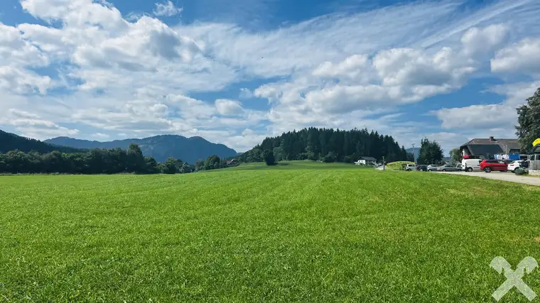 Mariahof-Vockenberg: Sonniger Baugrund in Ruhelage!