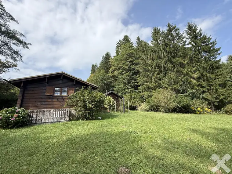 Wochenendhaus auf sonnigem Grundstück inkl. Gartenhütte Nähe Tobelbad - südwestlich von Graz