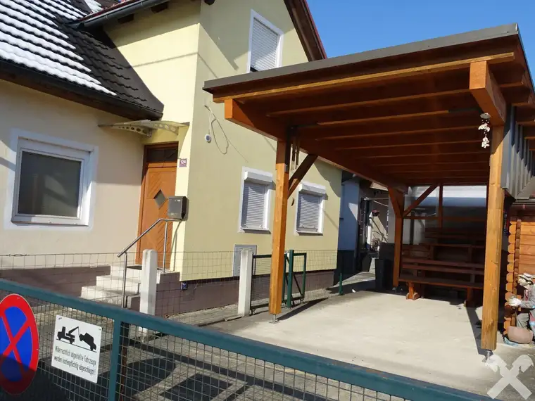 Neu saniertes Eckreihenhaus in Pölfing-Brunn