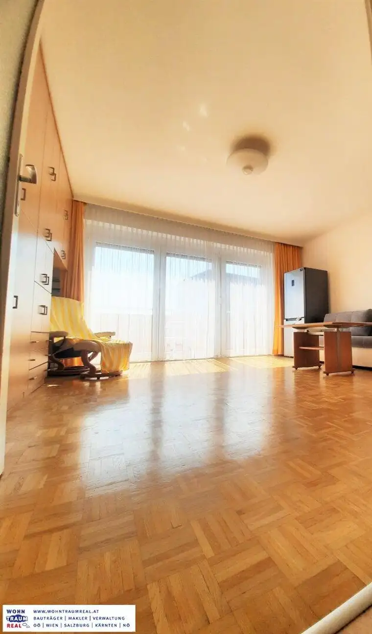 ANLEGERHIT- Geräumige, lichtdurchflutete Wohnung in Wels zu vergeben