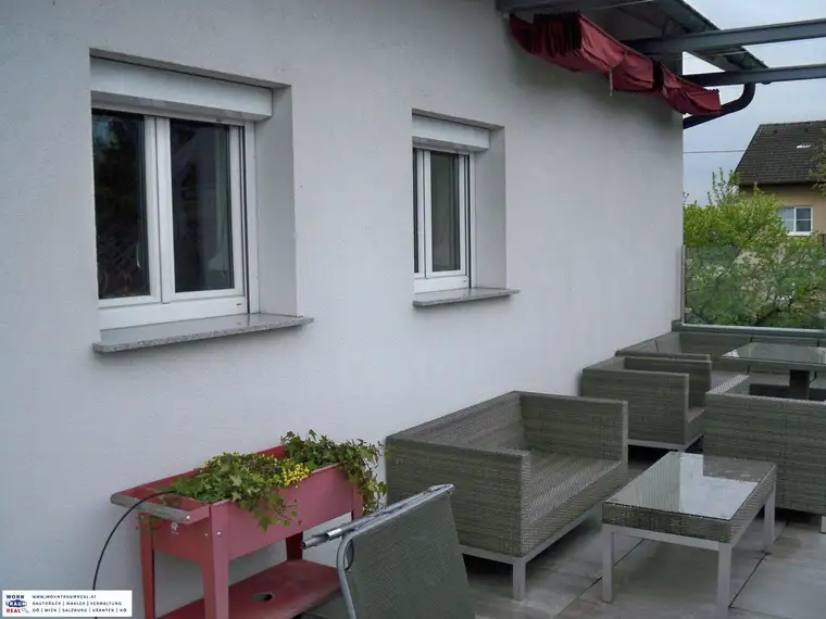 Herrliches Haus ca. 200 qm mit Garten, Pool und 2 Terrassen ca. 30 qm